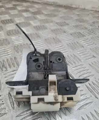 Renault Megane II Tailgate/trunk/boot lock/catch/latch 8200076240