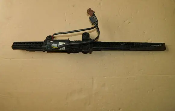 BMW 3 E92 E93 Seat belt adjustment motor 7149308
