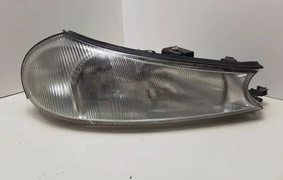 Ford Mondeo MK II Headlight/headlamp 1305235441 0301098206 1305615035