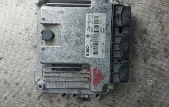 Renault Espace - Grand espace IV Engine control unit/module 8200311550 8200384493 0281011724