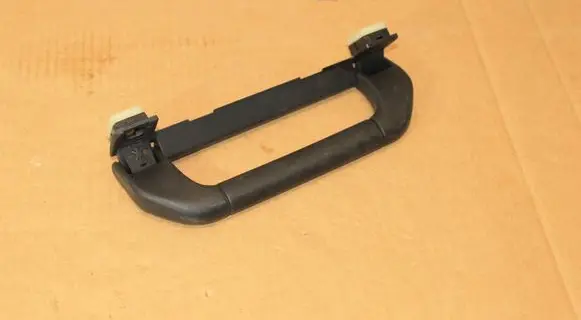 BMW X5 E53 A set of handles for the ceiling 8258064