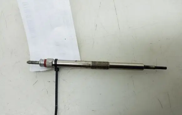 Toyota Auris 150 Glow plug 1985033020