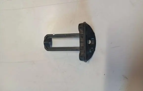 Volvo XC90 Hand brake release handle 8671540