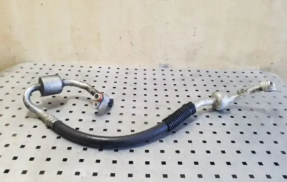 Ford Kuga II Air conditioning (A/C) pipe/hose