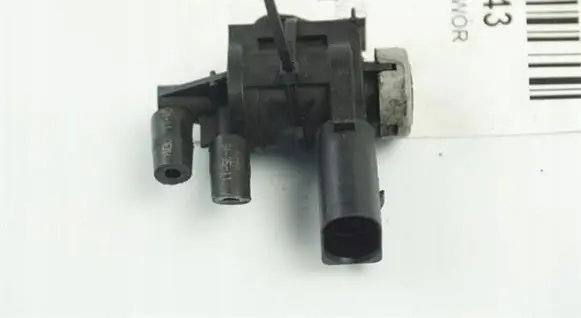 Audi A4 S4 B8 8K Turbo solenoid valve 1K0906283A