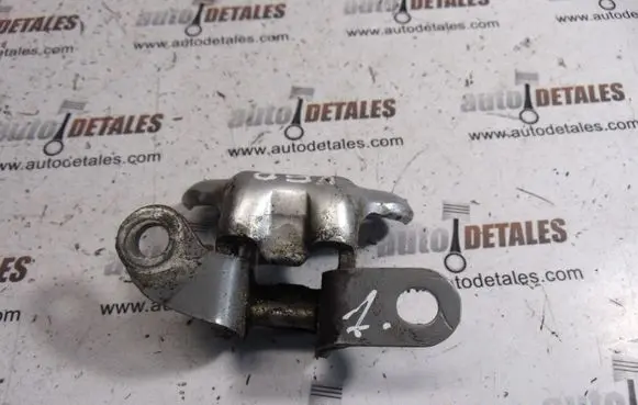 Toyota Corolla Verso AR10 Rear door upper hinge