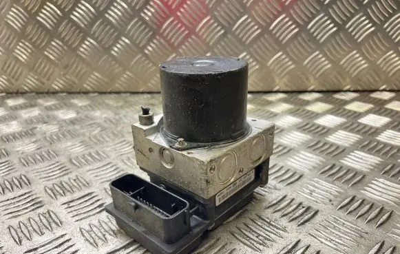 Skoda Fabia Mk1 (6Y) ABS Pump 6Q0907379AG 0265800512