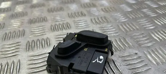 Mercedes-Benz E W212 Seat control switch A2048701858