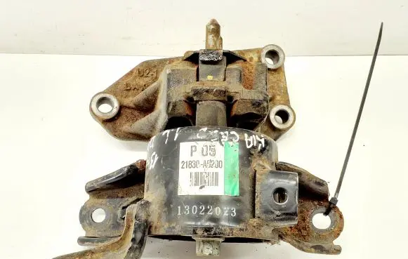 KIA Ceed Engine mount bracket 21830A5200