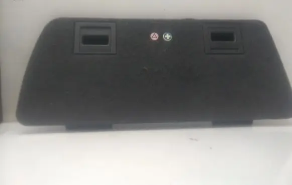 Trunk/boot lower side trim panel
