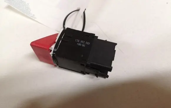 Volkswagen Touran I Hazard light switch 1T0953509