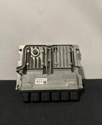 BMW 5 G30 G31 Engine control unit/module 9886573
