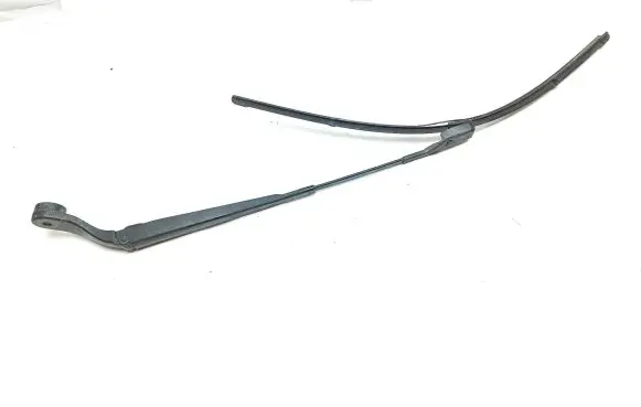 Citroen DS5 Front wiper blade arm 9800362680