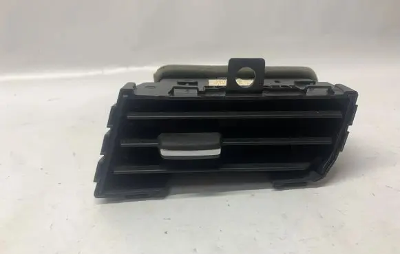 Ford Mustang VI Dashboard air vent grill cover trim FR3B19C696A