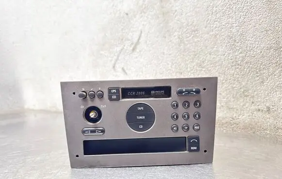 Opel Vectra C Radio/CD/DVD/GPS head unit 24441227 330886636 CCR2006E