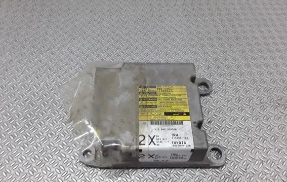 Toyota Avensis T250 Airbag control unit/module 8917005220