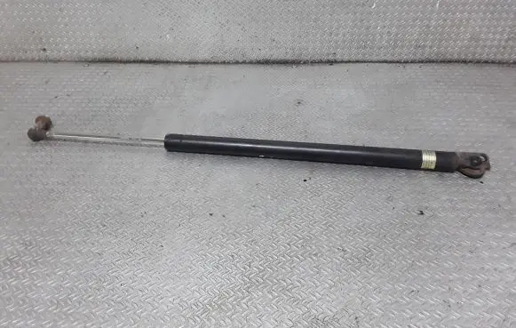 Mitsubishi Grandis Tailgate/trunk strut/damper