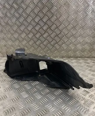 Headlight/headlamp mounting bracket