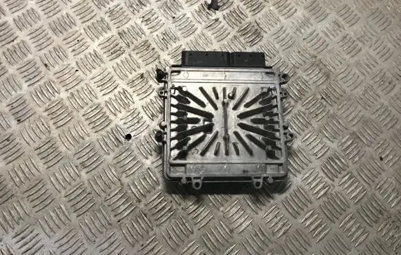 Volvo XC90 Engine control unit/module