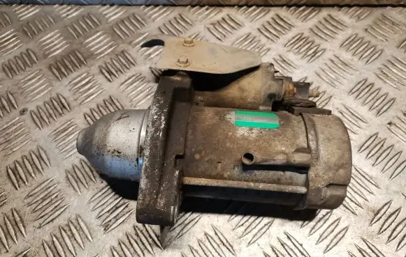 Jaguar XF X250 Starter motor 8W8311001BB