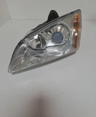 Ford Focus Headlight/headlamp 4M5113101ED