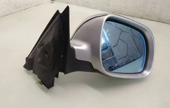 Audi A8 S8 D2 4D Front door electric wing mirror E1010481
