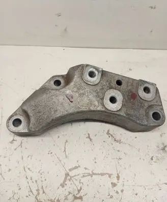 Volkswagen Jetta V Gearbox mounting bracket 1K0199117