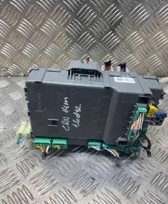 Honda CR-V Fuse module T1EE120 141013