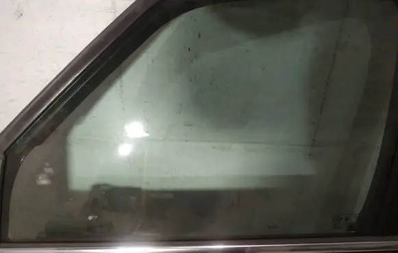 Ford S-MAX Front door window glass four-door as2