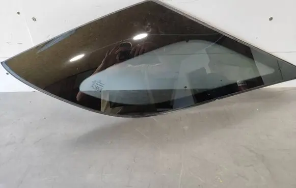 Mercedes-Benz ML W166 Rear side window 16624122