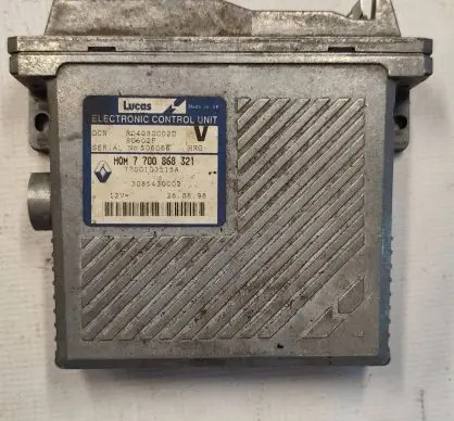 Volvo S40, V40 Engine control unit/module 7700868321