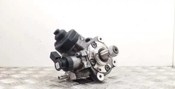 Audi TT TTS Mk2 Fuel injection high pressure pump 03L130755
