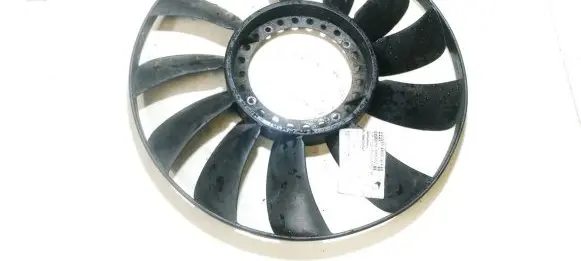 Volkswagen PASSAT B5.5 Fan impeller 058121301b