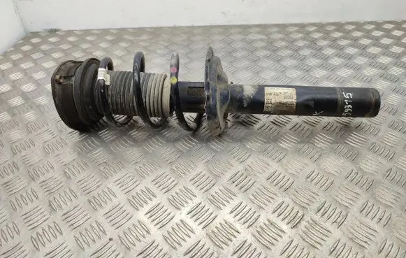 Volkswagen PASSAT B8 Front shock absorber/damper 3Q0413031BN