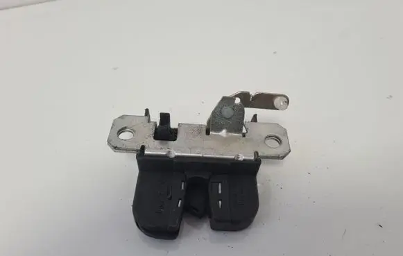 Volkswagen Polo Tailgate/trunk/boot lock/catch/latch 6Q6827505B