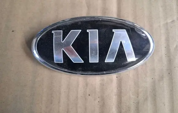 KIA Ceed Manufacturer badge logo/emblem 
