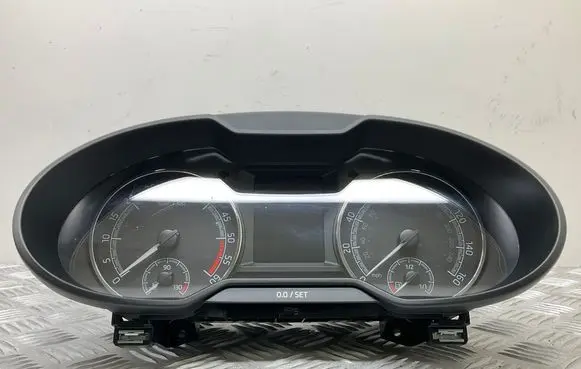 Speedometer (instrument cluster)