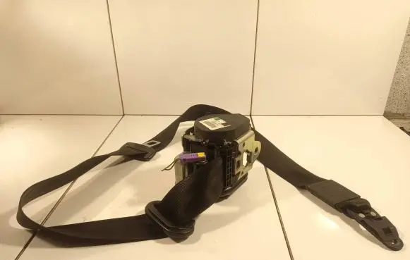 Audi A6 S6 C6 4F Front seatbelt 4F0857706 604906100C 310032006