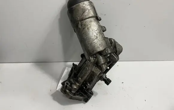 BMW 5 E60 E61 Engine oil radiator 7788453