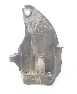 Mercedes-Benz E W212 Engine mounting bracket A6512230004
