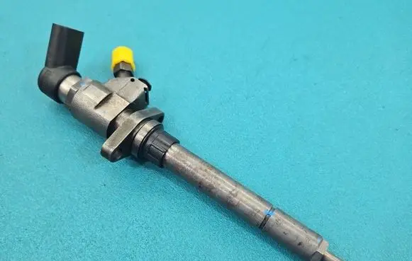 Volvo S40 Fuel injector 9657144580 IMPRK1574204