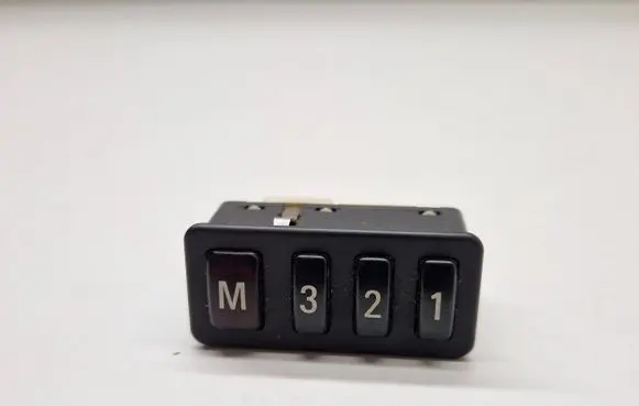 BMW 7 E38 Seat memory switch 8352160