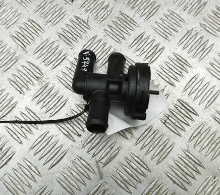 Porsche Cayenne (92A) Engine mount vacuum valve 7D0121805