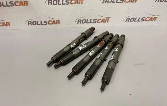 Audi A6 S6 C5 4B Fuel injector 059130201F