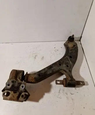 Honda CR-V Front lower control arm/wishbone