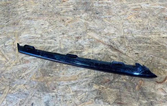 Porsche Cayenne (9Y0 9Y3) Front bumper splitter molding 8M0807606C