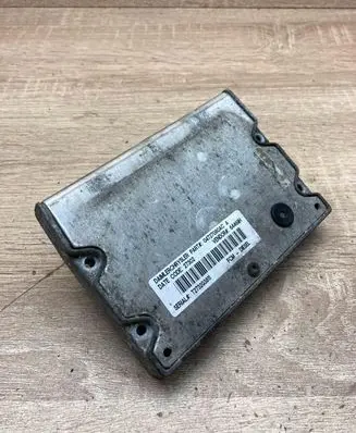 Chrysler Voyager Fuse module 04727080AC