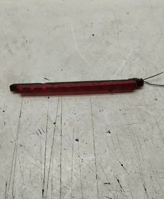 Audi A3 S3 8L Third/center stoplight 8d9945097b