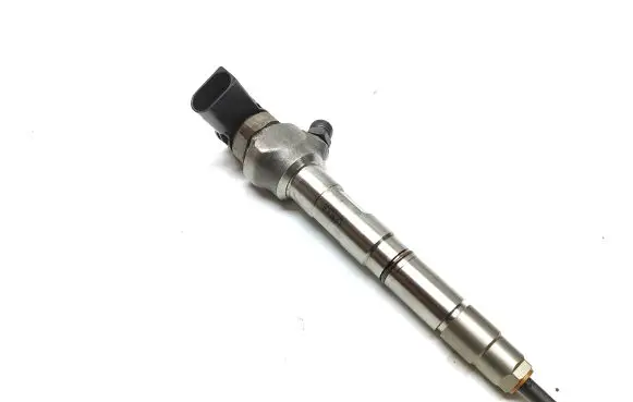 Audi A4 S4 B9 8W Fuel injector 05L130277D 201202