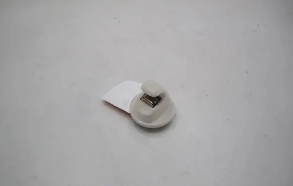 Volkswagen PASSAT B8 Sun visor clip/hook/bracket 5G0857561B